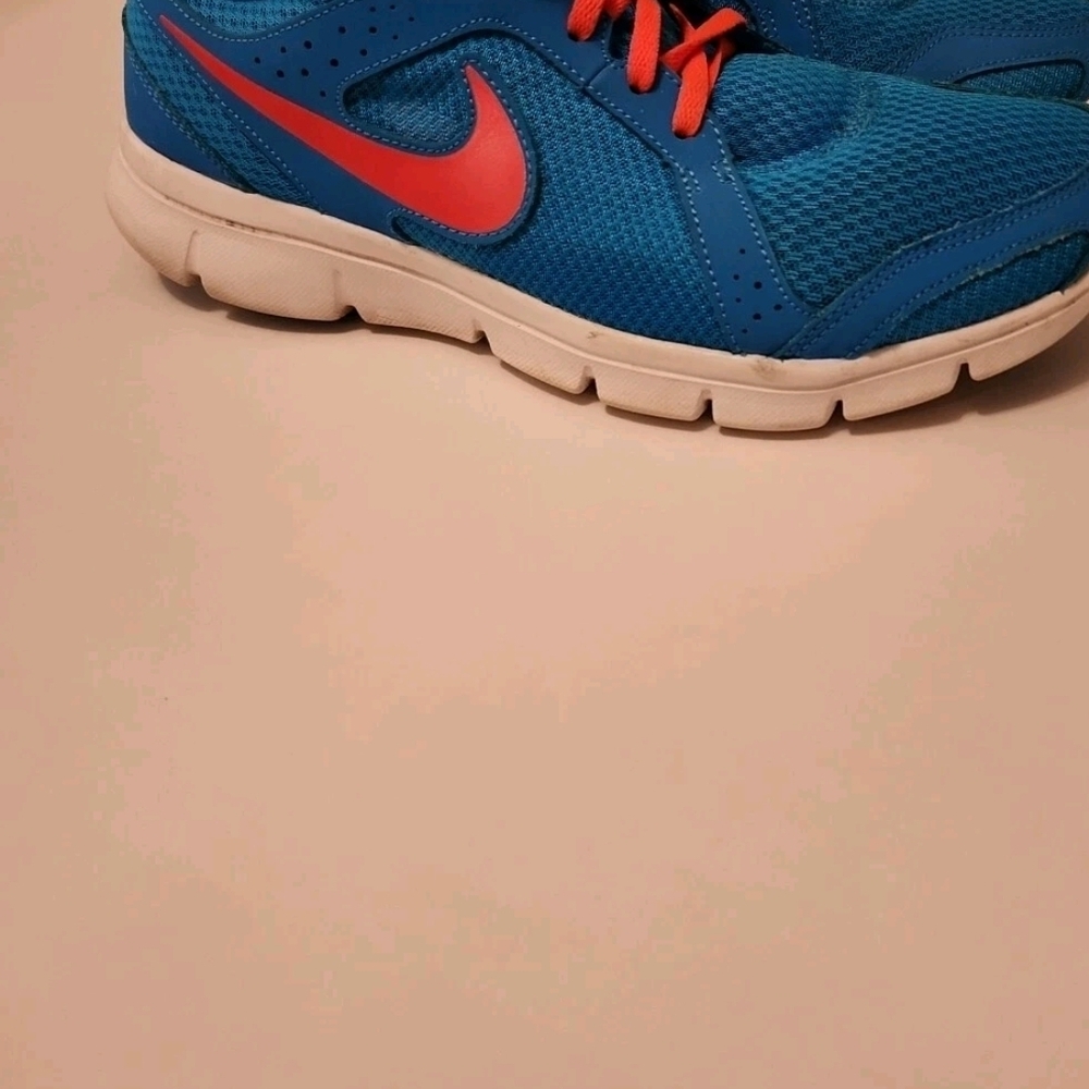 Size 10- Nike Flex Experience Rn 2 - Picture 5 of 5